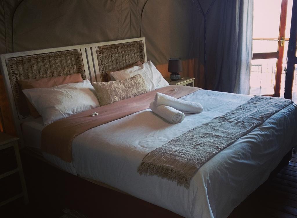 La Montagne Guest Lodge Hartbeespoort Exteriör bild